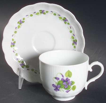 Viola Footed Cup & Saucer Set by Kaiser