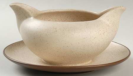 Koyo Gravy Boat with Attached Underplate