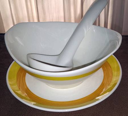 Majolica Orange Gravy Boat & Underplate with Ladle