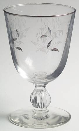 Golden Rhapsody Glassware Goblet