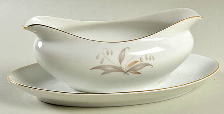 Golden Rhapsody Gravy Boat with Attached Underplate
