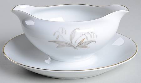 Golden Rhapsody Gravy Boat with Attached Underplate