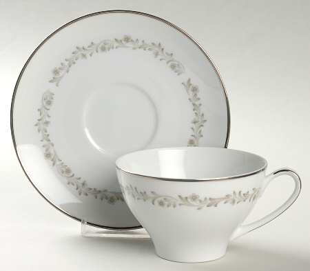 Flat Cup & Saucer Set