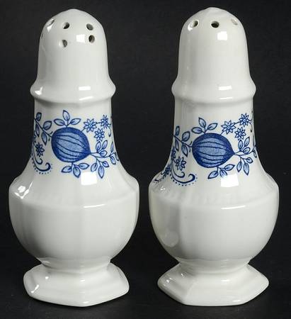 Coventry Blue Salt & Pepper Set