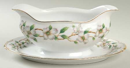 Carolina Gravy Boat with Attached Underplate