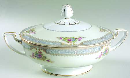 Danube Round Covered Vegetable