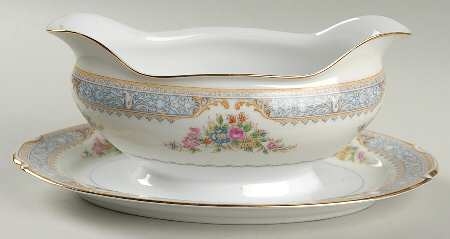 Danube Gravy Boat with Attached Underplate