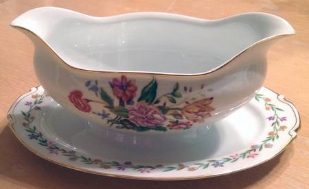 Florette Gravy Boat with Attached Underplate