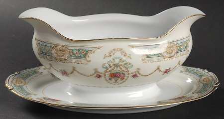 Margo Gravy Boat with Attached Underplate