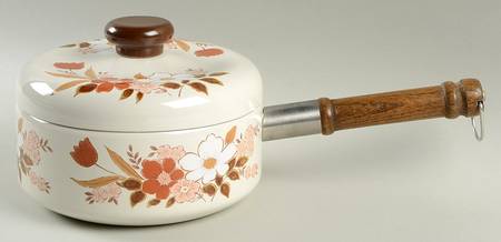 Dogwood 1.5 Quart Metal Covered Saucepan