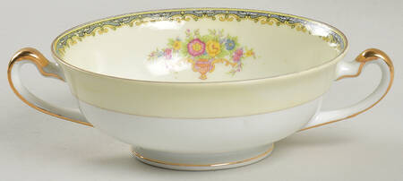 KIK12 Footed Cream Soup Bowl