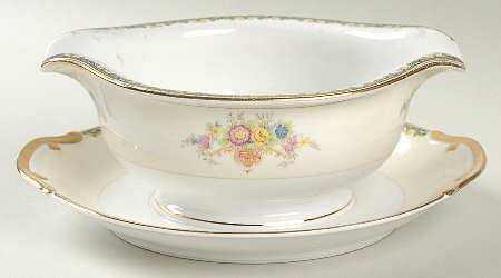 KIK12 Gravy Boat with Attached Underplate