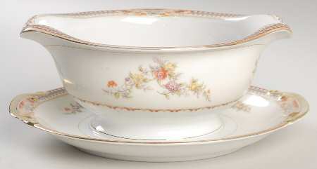 KIK16 Gravy Boat with Attached Underplate