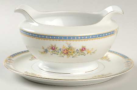 KIK19 Gravy Boat with Attached Underplate