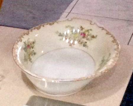 KIK23 9" Oval Vegetable Bowl
