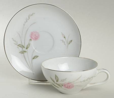 Cecelia Flat Cup & Saucer Set