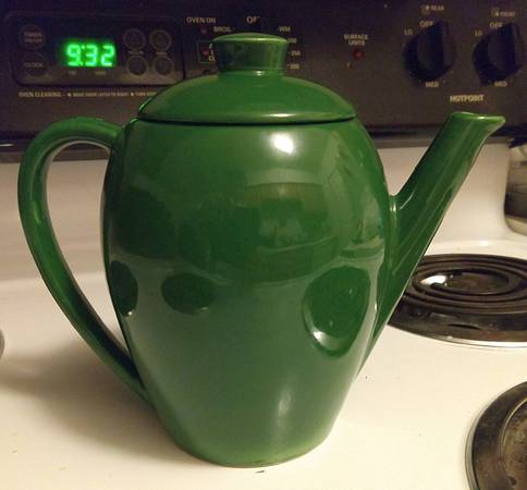 Accent Green Coffee Pot & Lid