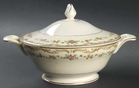 Brunswick Round Covered Vegetable