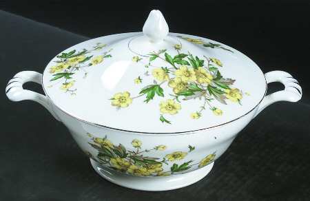 Buttercup Round Covered Vegetable