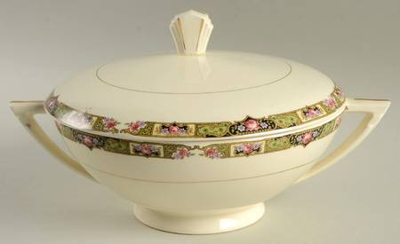 Chartreuse Round Covered Vegetable