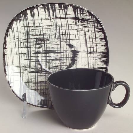 Ebonette Flat Cup & Saucer Set