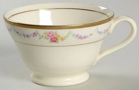 Garland Footed Cup