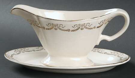 KNO10 Gravy Boat & Underplate/Relish
