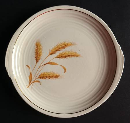 Golden Wheat Salad Plate