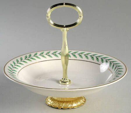 KNO103 6"-7" Handled Footed Nut Dish HC
