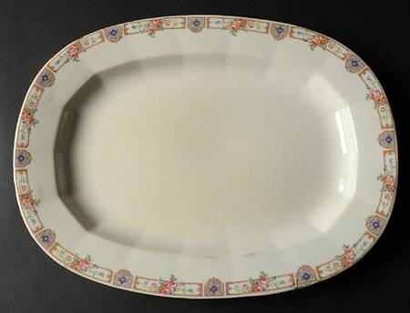 Plaza 13" Oval Serving Platter