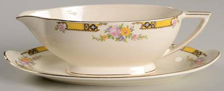 402E1 Gravy Boat & Underplate