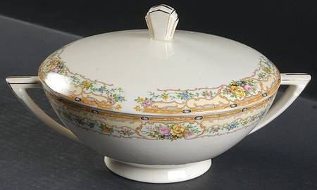 KNO136 Round Covered Vegetable
