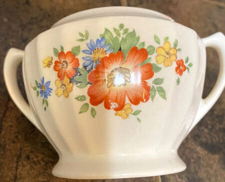 KNO146 Sugar Bowl & Lid