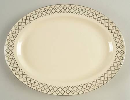 KNO155 11" Oval Serving Platter by Edwin Knowles