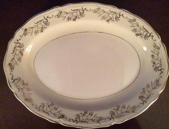 KNO190 11" Oval Serving Platter