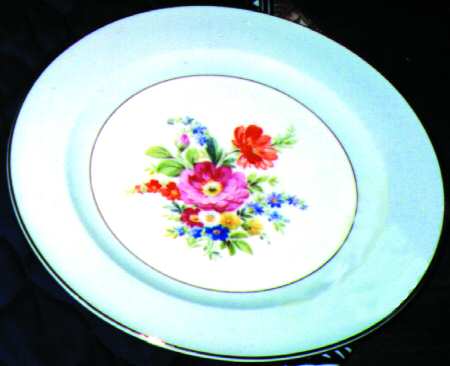 KNO218 Dinner Plate