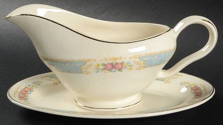 82681 Gravy Boat & Underplate/Relish