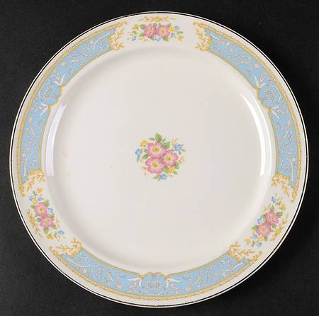 82681 Luncheon Plate