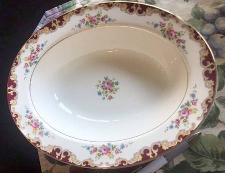 KNO274 9" Oval Vegetable Bowl