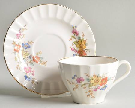 KNO280 Flat Cup & Saucer Set