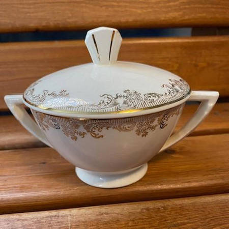 KNO43 Sugar Bowl & Lid