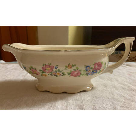 304C1 Gravy Boat
