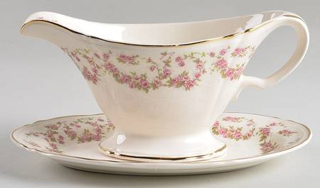 Lorraine Gravy Boat & Underplate/Relish