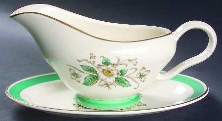 Magnolia Gravy Boat & Underplate/Relish