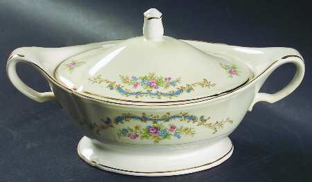 Princess (Blue) Oval Covered Vegetable