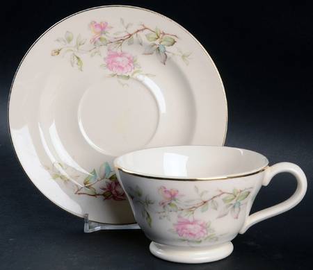 Romance Flat Cup & Saucer Set