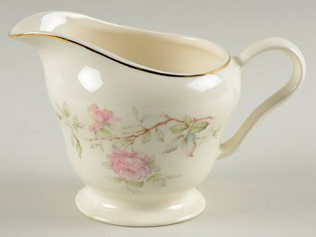 Romance Creamer