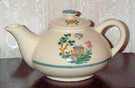 Southern Homestead Teapot & Lid
