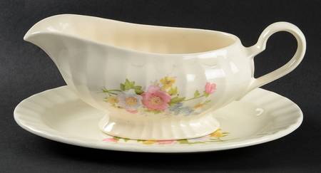 Spring Bouquet Gravy Boat & Underplate/Relish