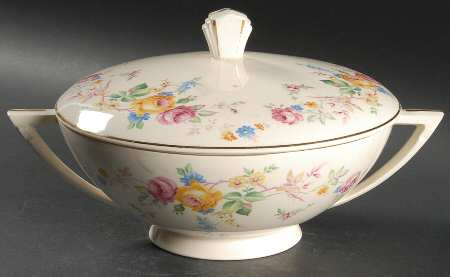 Springtime Classic Round Covered Vegetable